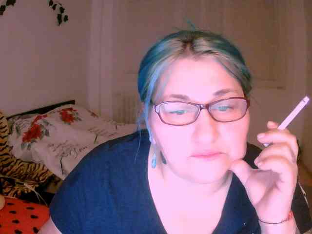 BlondyBigBoobs webcam