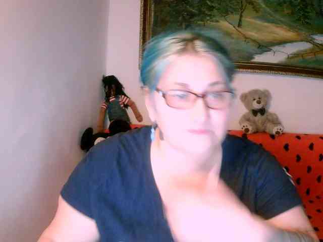 BlondyBigBoobs webcam