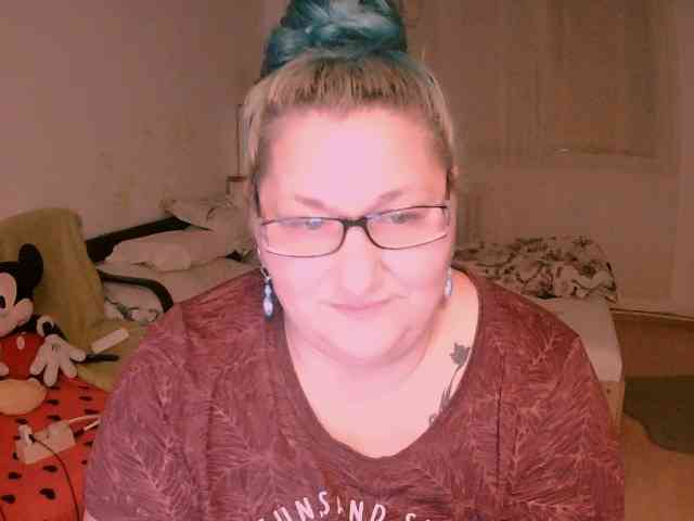 BlondyBigBoobs webcam