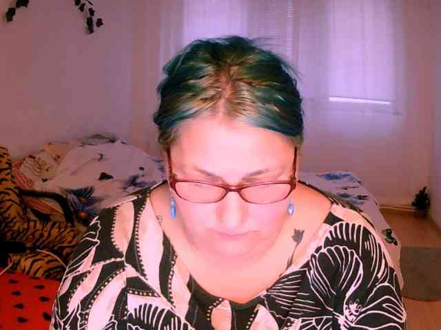 BlondyBigBoobs webcam