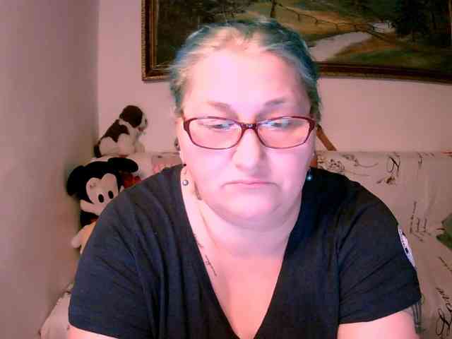 BlondyBigBoobs webcam