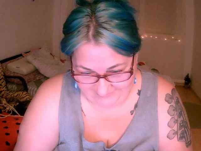 BlondyBigBoobs webcam