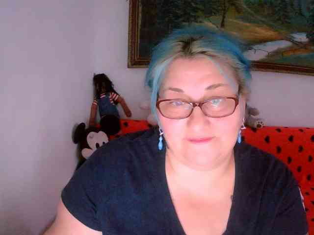 BlondyBigBoobs webcam