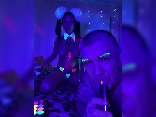 Dami-Marya's BongaCams show and profile