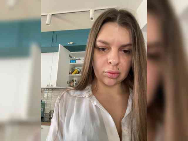 TvoyaMalishka webcam