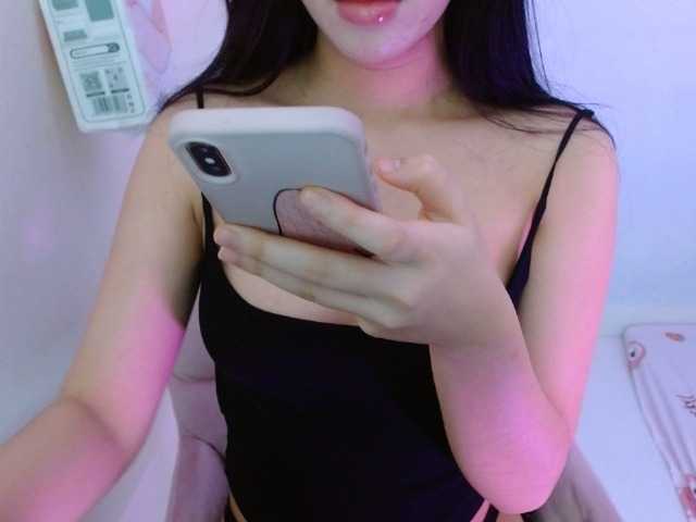 Bora2025's BongaCams show and profile