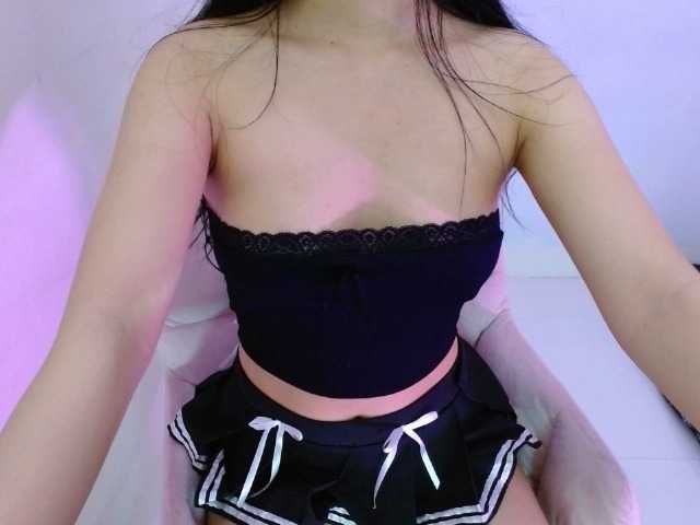 Bora2025's BongaCams show and profile