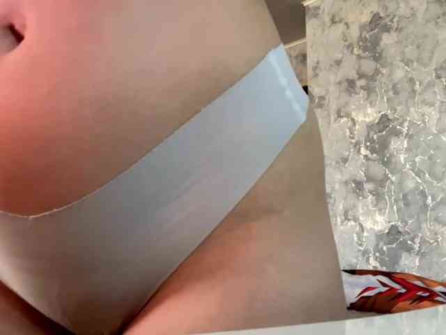 LorinaCertalich webcam