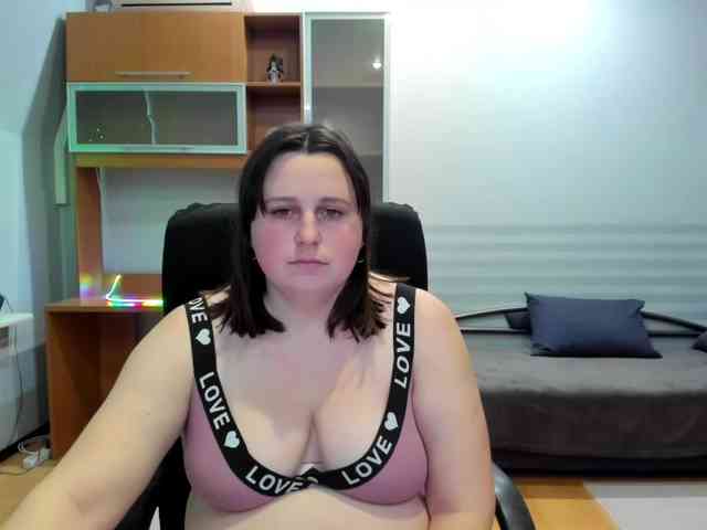 NaomiiWix webcam