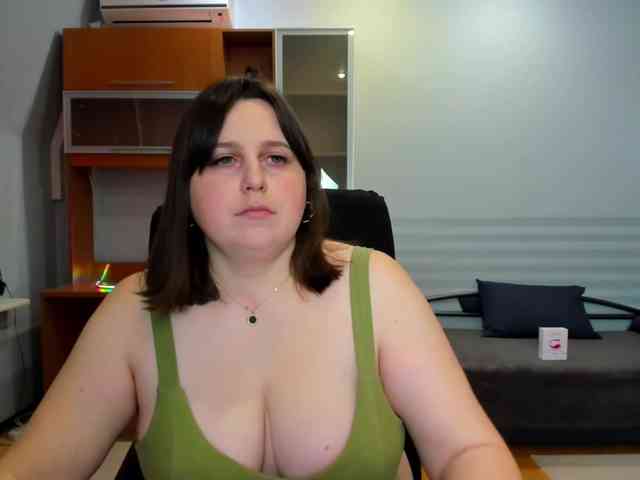 NaomiiWix webcam
