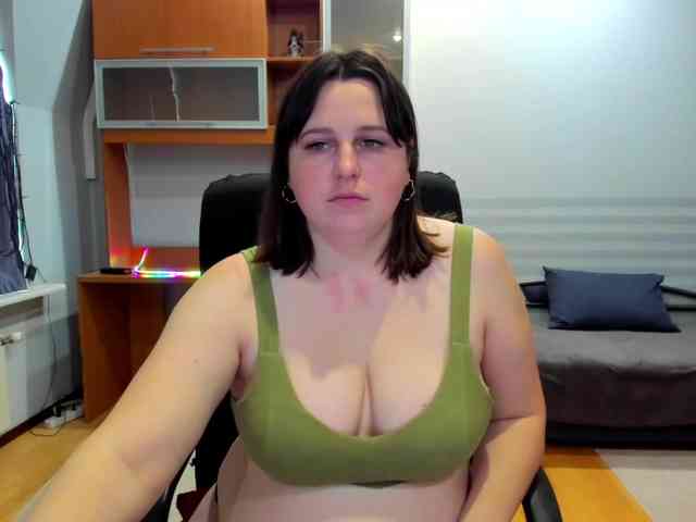 NaomiiWix webcam