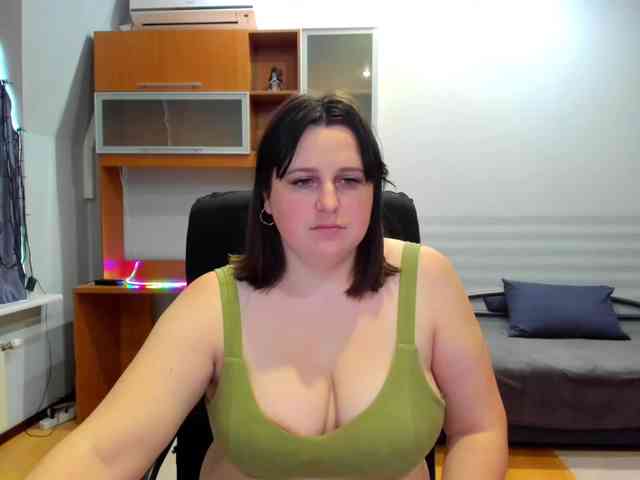 NaomiiWix webcam