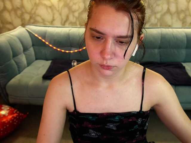 LiviaShy's BongaCams show and profile