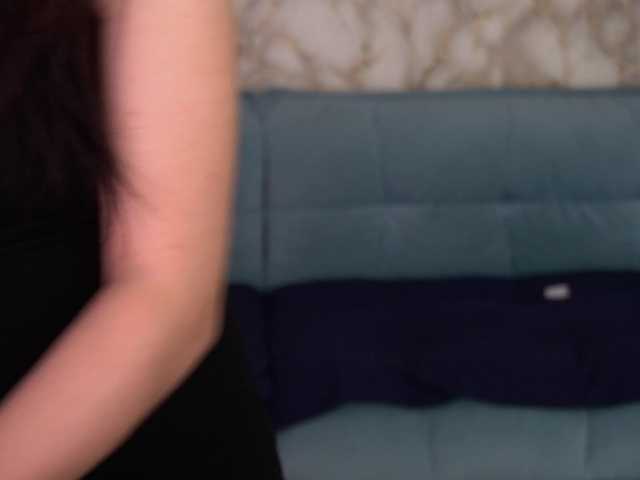 LiviaShy's BongaCams show and profile