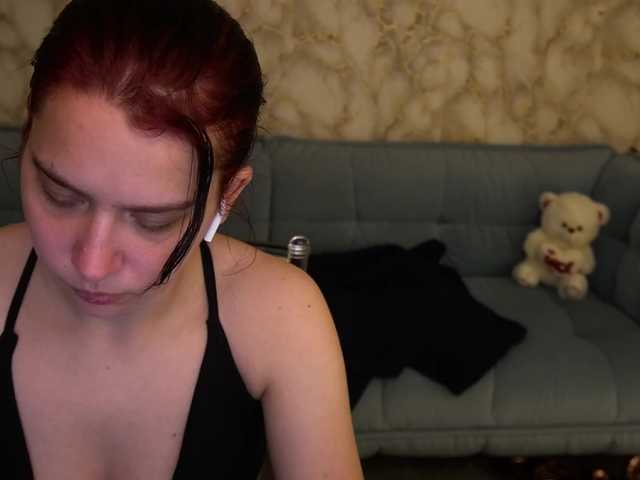 LiviaShy's BongaCams show and profile