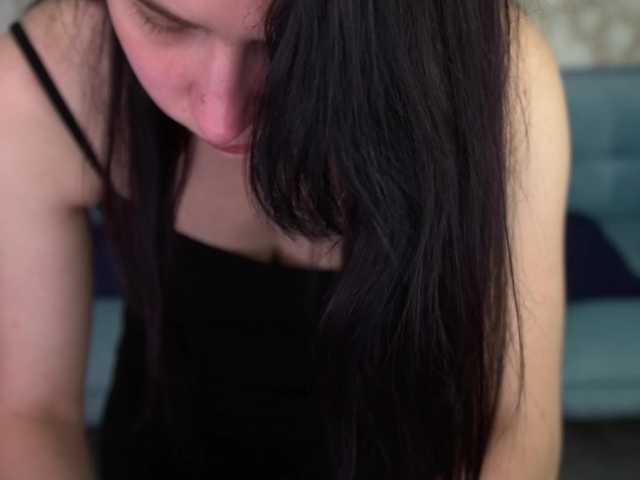 LiviaShy's BongaCams show and profile