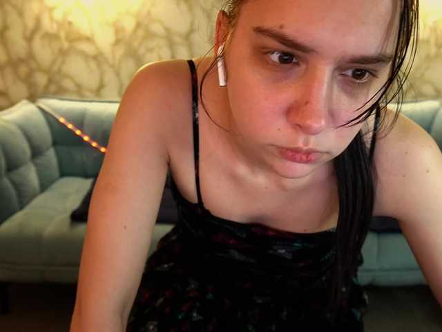 LiviaShy's BongaCams show and profile