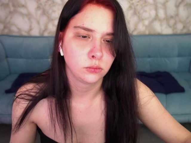 LiviaShy's BongaCams show and profile