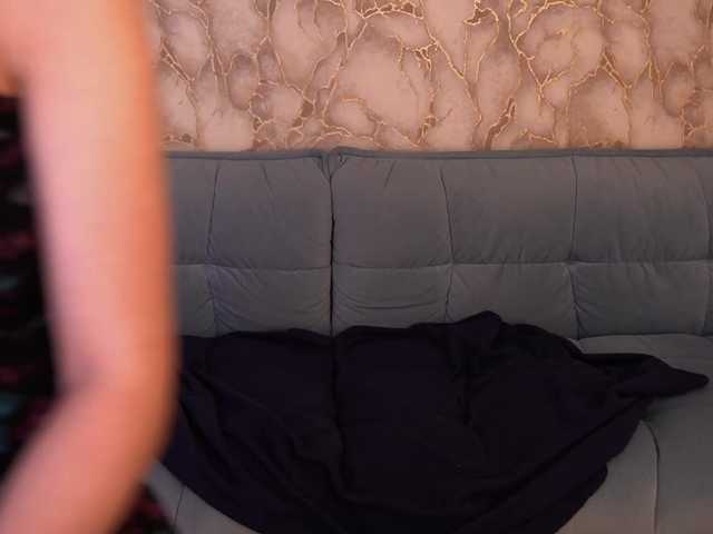 LiviaShy's BongaCams show and profile