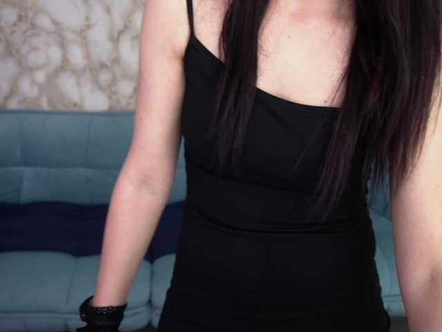 LiviaShy's BongaCams show and profile