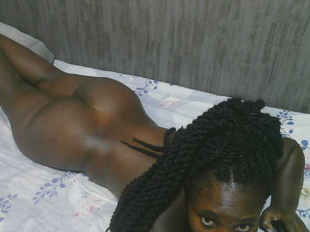 Dark-chocolate001's BongaCams show and profile