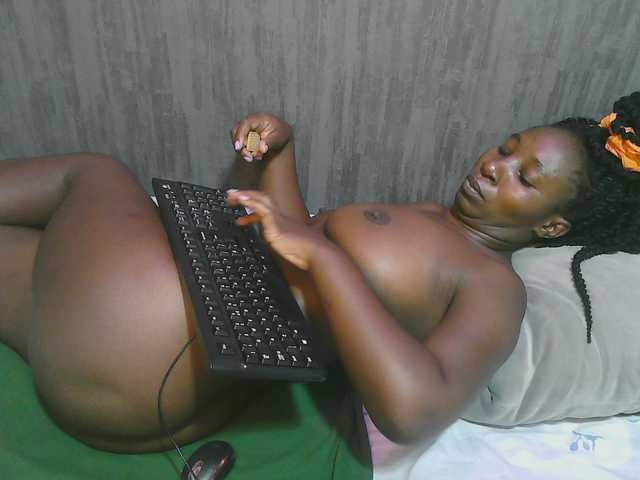 Dark-chocolate001's BongaCams show and profile