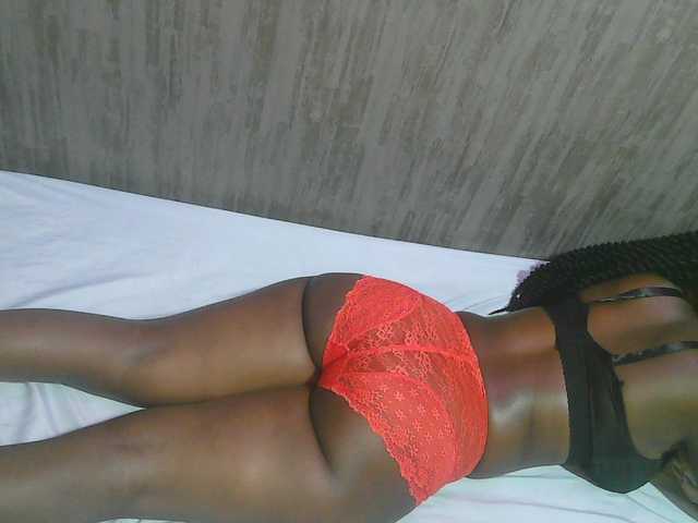 Dark-chocolate001's BongaCams show and profile