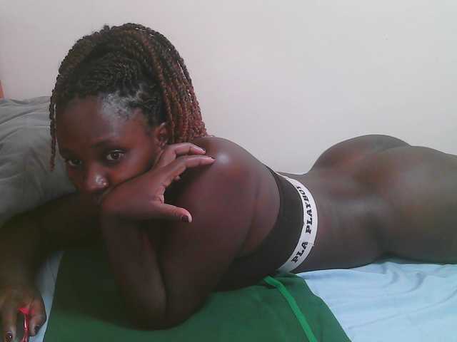 Dark-chocolate001's BongaCams show and profile