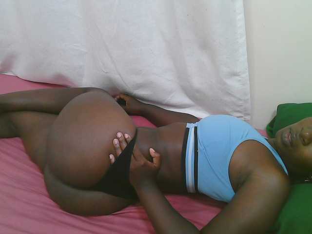 Dark-chocolate001's BongaCams show and profile