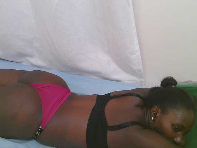 Dark-chocolate001's BongaCams show and profile