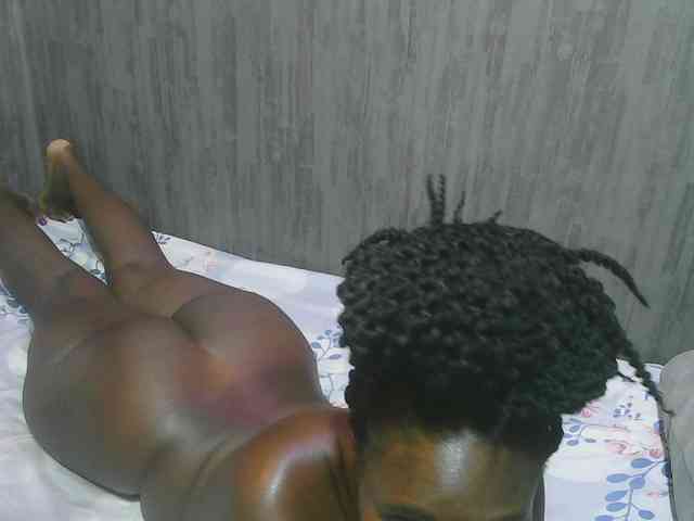 Dark-chocolate001 webcam