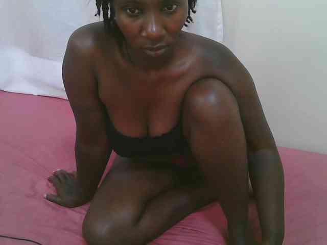 Dark-chocolate001 webcam