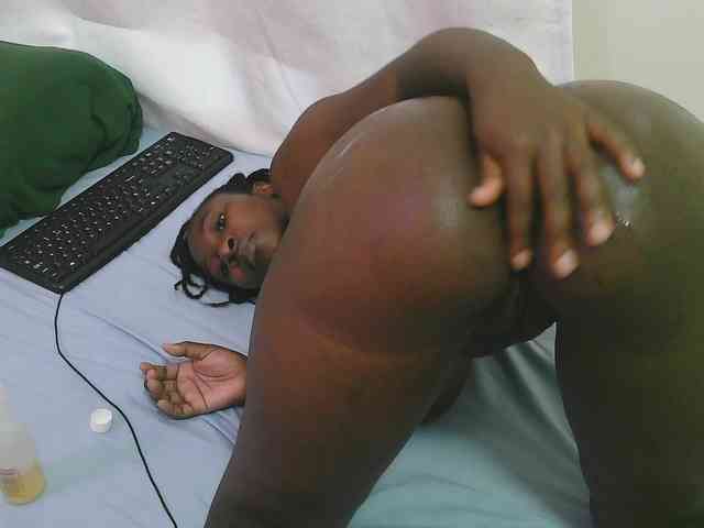 Dark-chocolate001 webcam