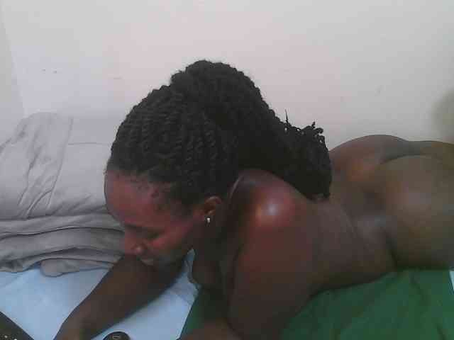 Dark-chocolate001 webcam