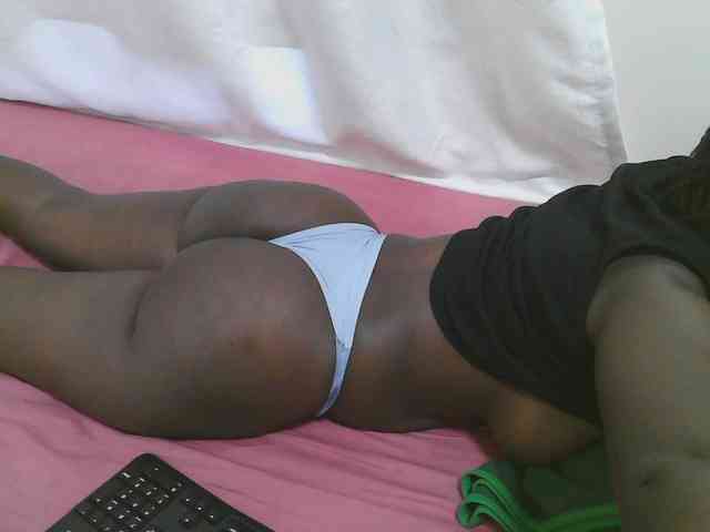 Dark-chocolate001 webcam