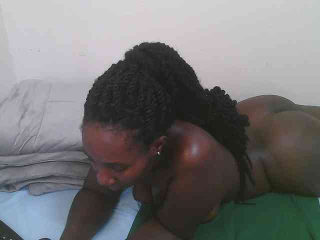 Dark-chocolate001 webcam