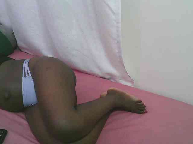 Dark-chocolate001 webcam