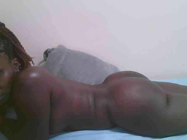 Dark-chocolate001 webcam