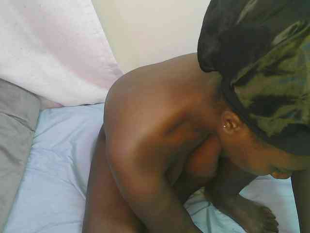 Dark-chocolate001 webcam