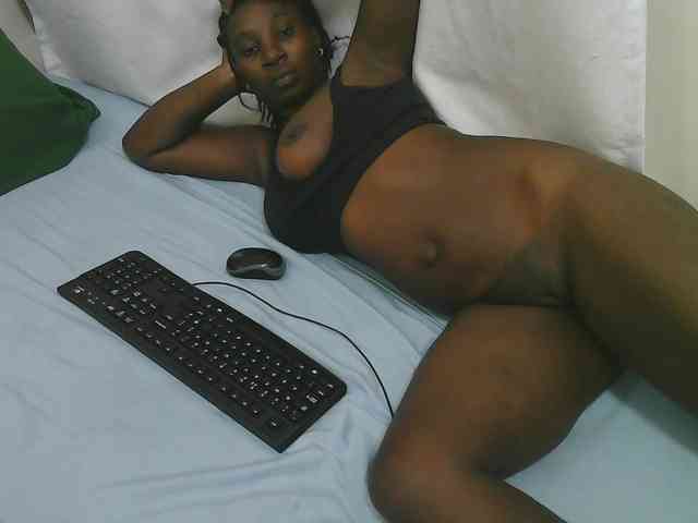 Dark-chocolate001 webcam