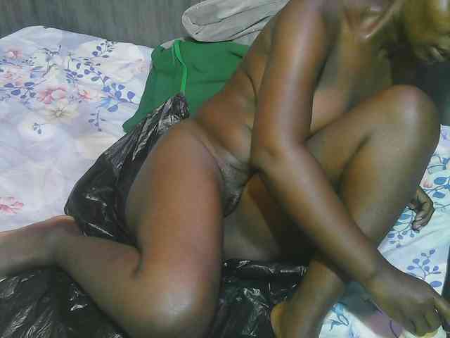 Dark-chocolate001 webcam