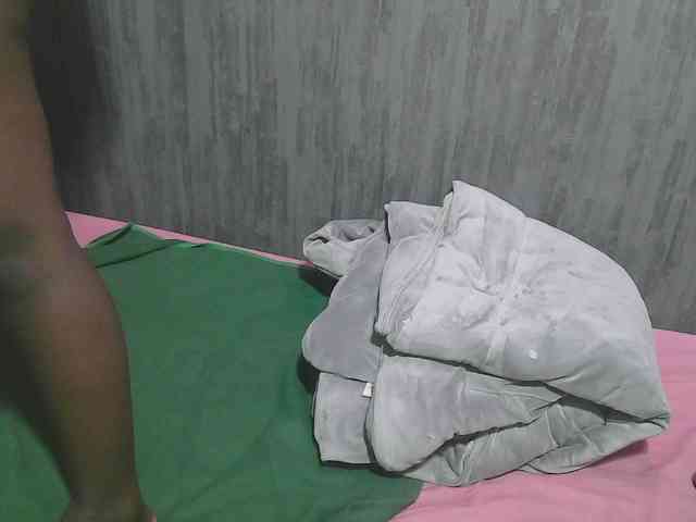 Dark-chocolate001 webcam