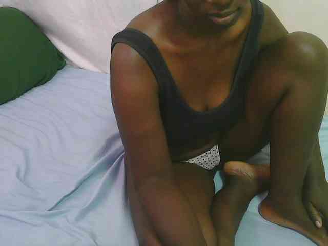 Dark-chocolate001 webcam