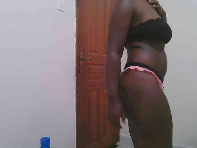 Dark-chocolate001 webcam