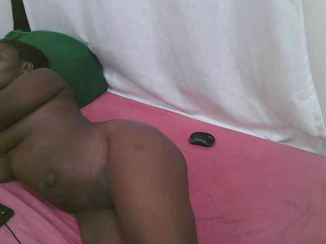 Dark-chocolate001 webcam