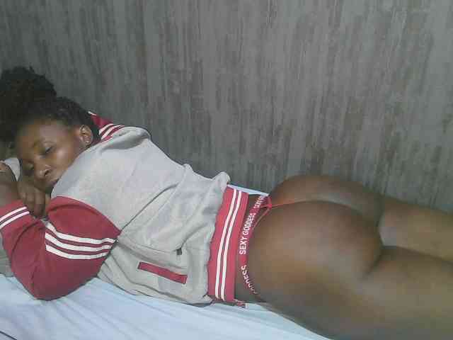 Dark-chocolate001 webcam