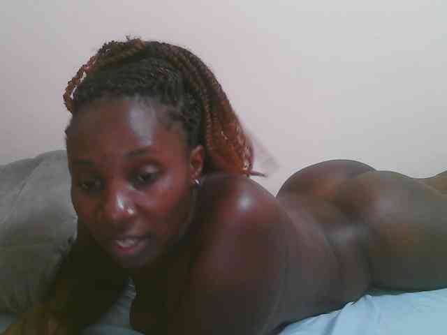 Dark-chocolate001 webcam