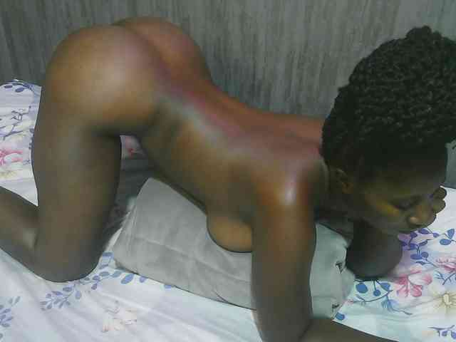 Dark-chocolate001 webcam