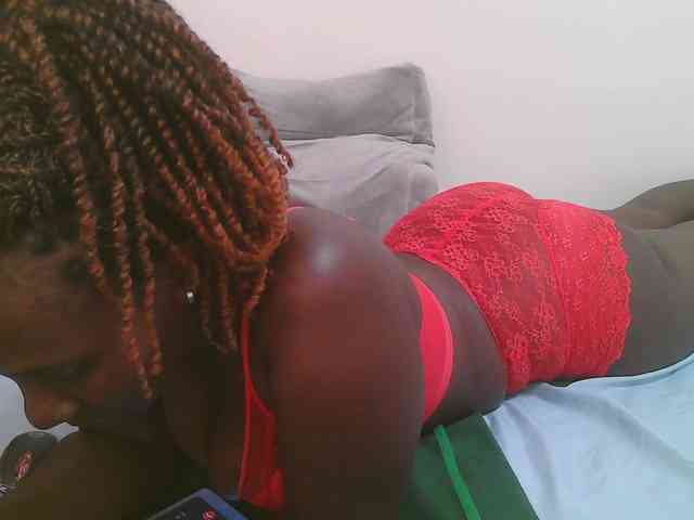 Dark-chocolate001 webcam