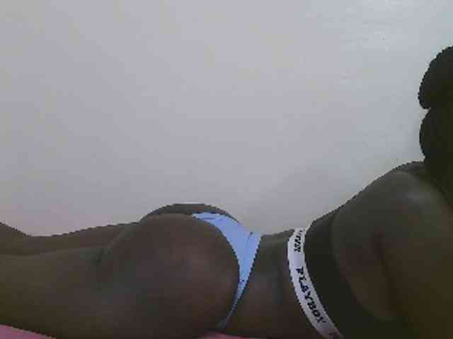 Dark-chocolate001 webcam